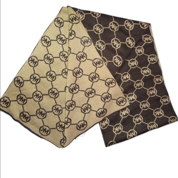 Michael Kors Accessories - 🪴3xHP🪴 Michael Kors Jetset Logo Knit Scarf